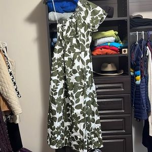 NWT JCrew summer staple! One shoulder look, beautiful green with pockets